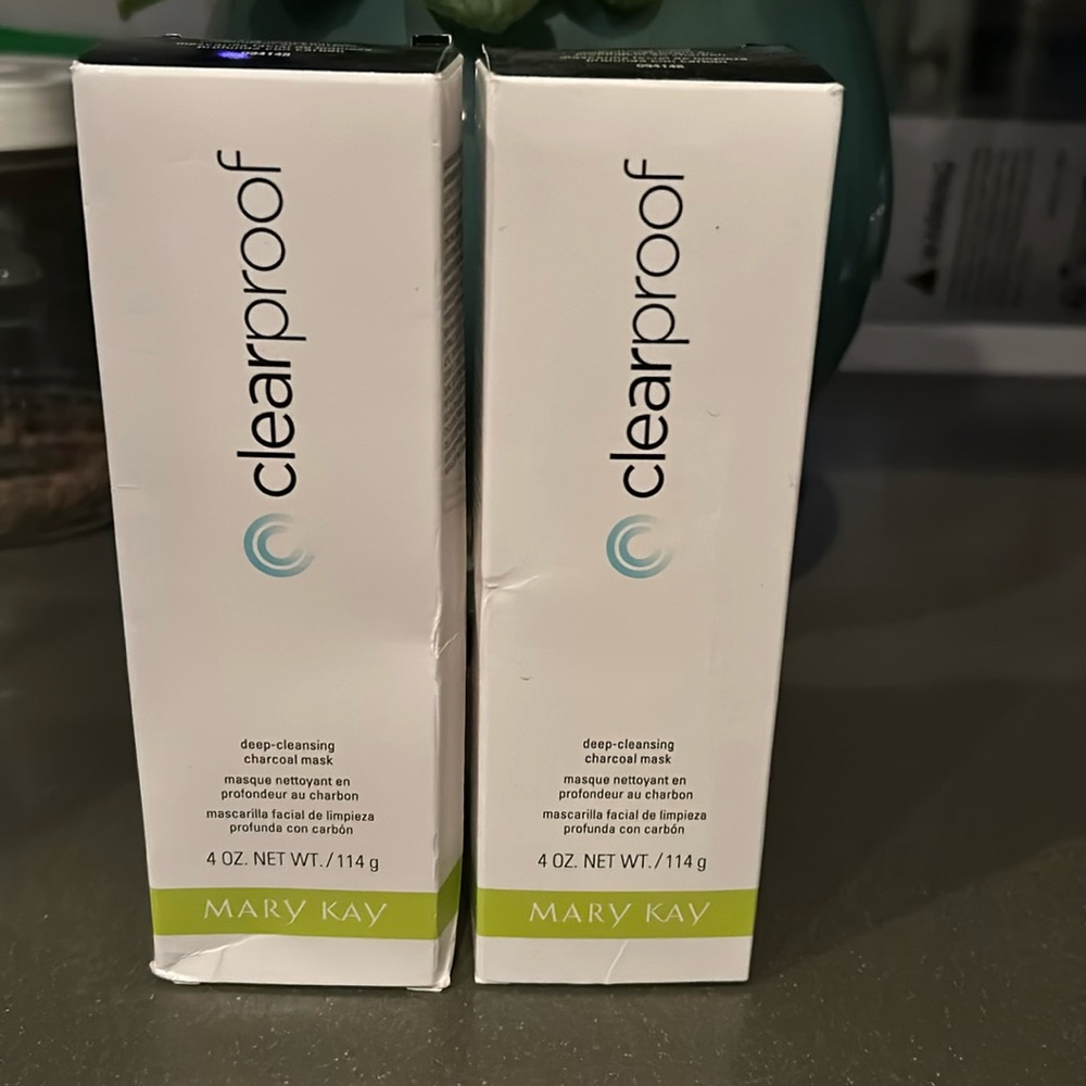 Mary Kay charcoal
Mask